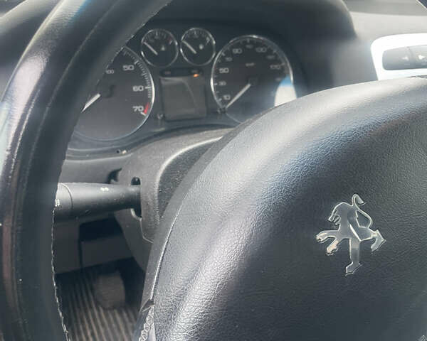 Синий Пежо 307, объемом двигателя 1.6 л и пробегом 299 тыс. км за 2500 $, фото 14 на Automoto.ua