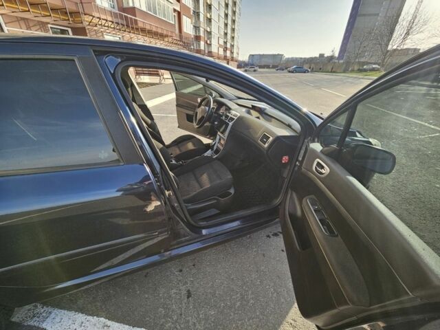 Синій Пежо 307, об'ємом двигуна 1.6 л та пробігом 220 тис. км за 5300 $, фото 8 на Automoto.ua