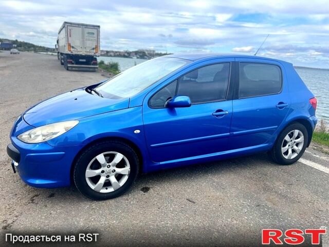 Синій Пежо 307, об'ємом двигуна 2 л та пробігом 144 тис. км за 4650 $, фото 1 на Automoto.ua