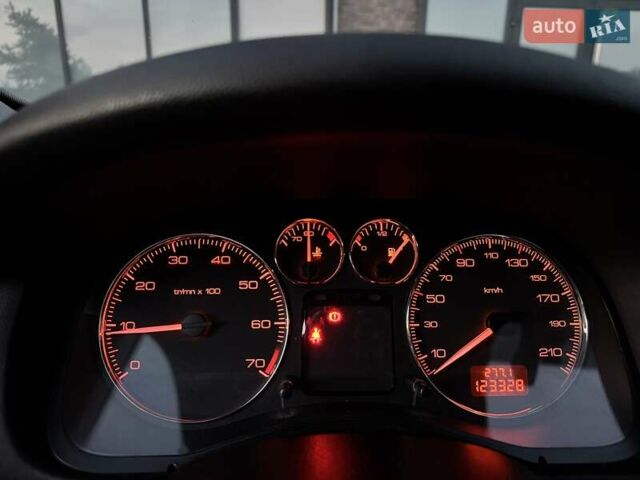 Синій Пежо 307, об'ємом двигуна 1.4 л та пробігом 123 тис. км за 5700 $, фото 30 на Automoto.ua
