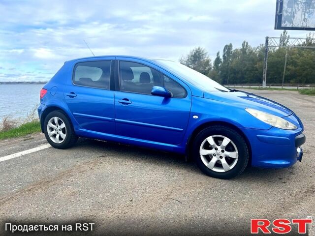 Синій Пежо 307, об'ємом двигуна 2 л та пробігом 144 тис. км за 4650 $, фото 4 на Automoto.ua