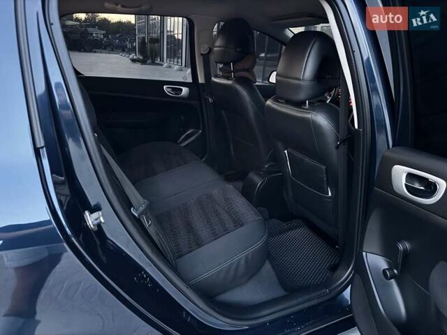 Синій Пежо 307, об'ємом двигуна 1.4 л та пробігом 123 тис. км за 5700 $, фото 42 на Automoto.ua