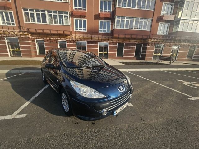 Синій Пежо 307, об'ємом двигуна 1.6 л та пробігом 220 тис. км за 5300 $, фото 2 на Automoto.ua