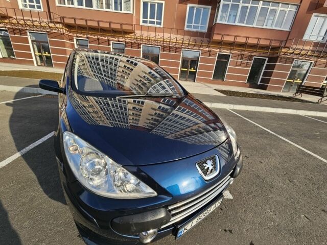 Синій Пежо 307, об'ємом двигуна 1.6 л та пробігом 220 тис. км за 5300 $, фото 6 на Automoto.ua