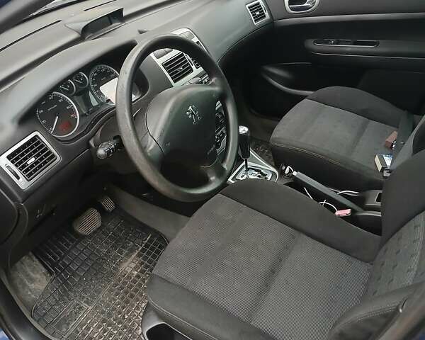 Синий Пежо 307, объемом двигателя 1.59 л и пробегом 200 тыс. км за 3800 $, фото 1 на Automoto.ua