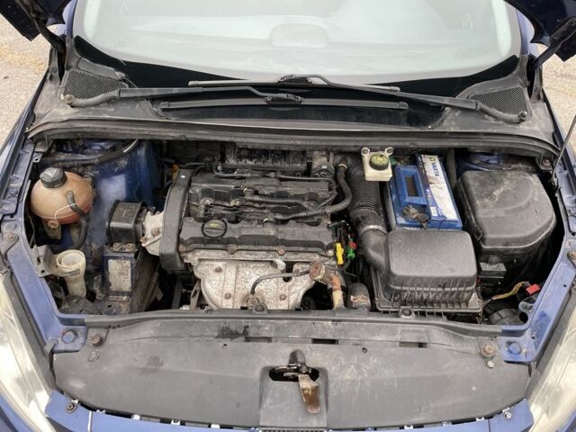 Синий Пежо 307, объемом двигателя 0 л и пробегом 300 тыс. км за 1800 $, фото 7 на Automoto.ua