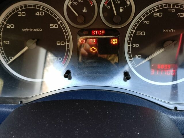 Синий Пежо 307, объемом двигателя 1.6 л и пробегом 311 тыс. км за 2800 $, фото 7 на Automoto.ua