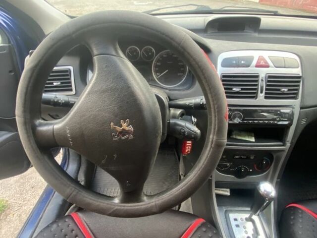 Синій Пежо 307, об'ємом двигуна 1.6 л та пробігом 262 тис. км за 2300 $, фото 7 на Automoto.ua