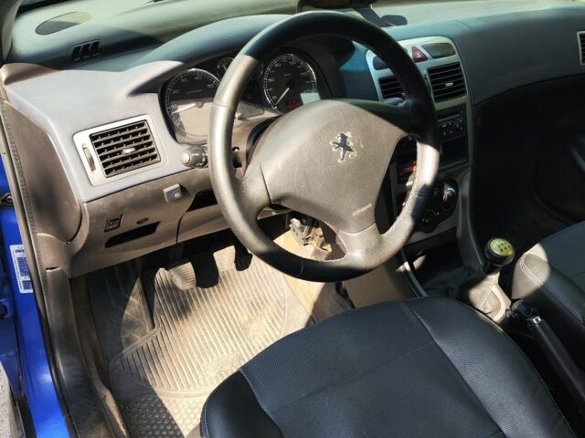 Синий Пежо 307, объемом двигателя 0 л и пробегом 430 тыс. км за 3300 $, фото 7 на Automoto.ua