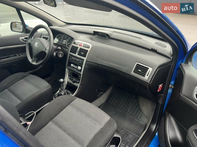 Синий Пежо 307, объемом двигателя 2 л и пробегом 267 тыс. км за 4200 $, фото 8 на Automoto.ua