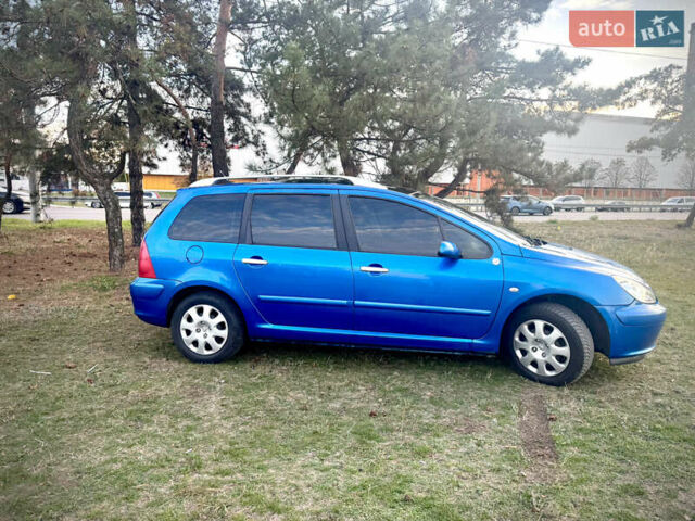 Синий Пежо 307, объемом двигателя 1.59 л и пробегом 336 тыс. км за 5000 $, фото 4 на Automoto.ua