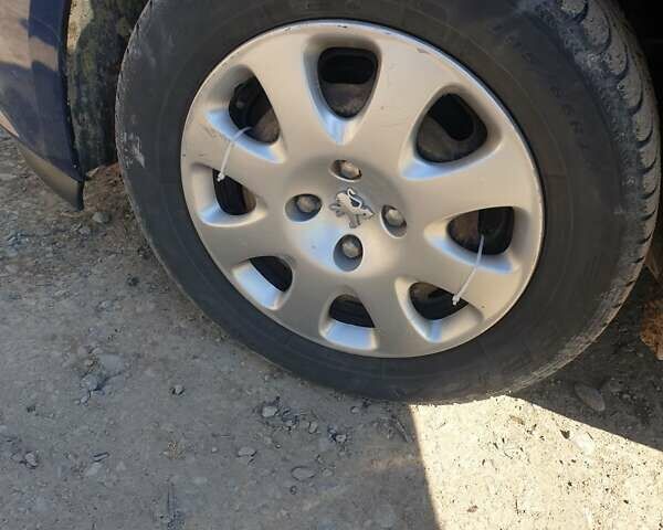 Синий Пежо 307, объемом двигателя 1.59 л и пробегом 335 тыс. км за 3500 $, фото 12 на Automoto.ua