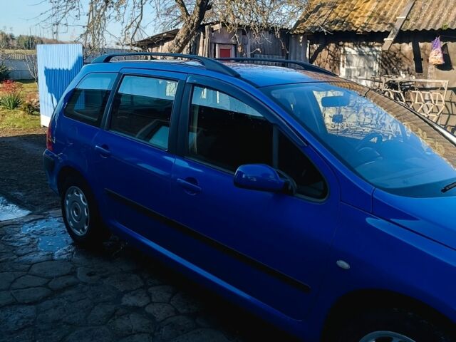 Синий Пежо 307, объемом двигателя 1.4 л и пробегом 300 тыс. км за 4100 $, фото 7 на Automoto.ua