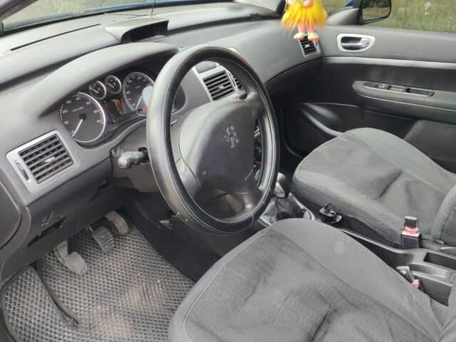 Синій Пежо 307, об'ємом двигуна 1.6 л та пробігом 360 тис. км за 3500 $, фото 4 на Automoto.ua