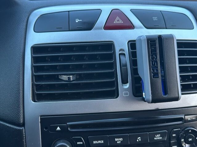 Синий Пежо 307, объемом двигателя 2 л и пробегом 3 тыс. км за 2050 $, фото 10 на Automoto.ua