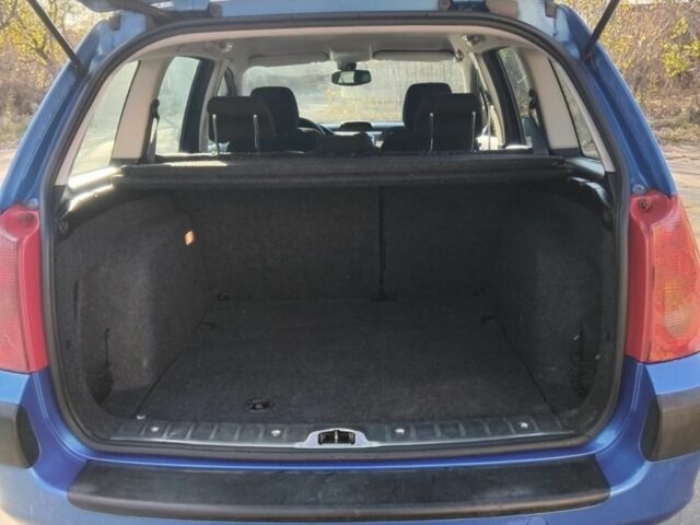 Синий Пежо 307, объемом двигателя 2 л и пробегом 3 тыс. км за 2050 $, фото 4 на Automoto.ua