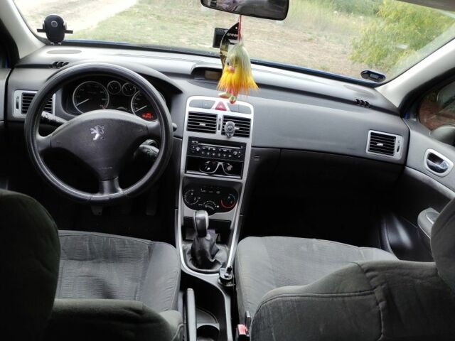 Синій Пежо 307, об'ємом двигуна 1.6 л та пробігом 360 тис. км за 3500 $, фото 6 на Automoto.ua