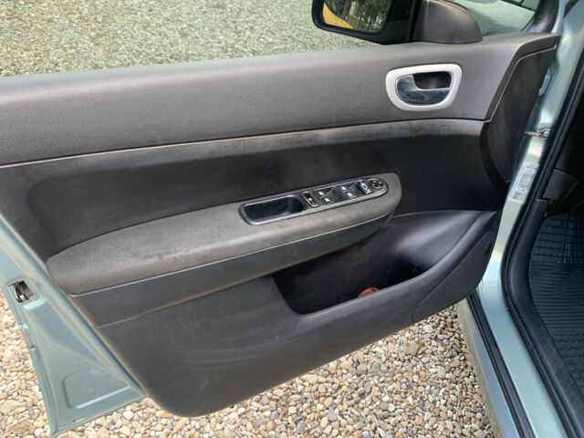 Синий Пежо 307, объемом двигателя 2 л и пробегом 234 тыс. км за 4850 $, фото 8 на Automoto.ua