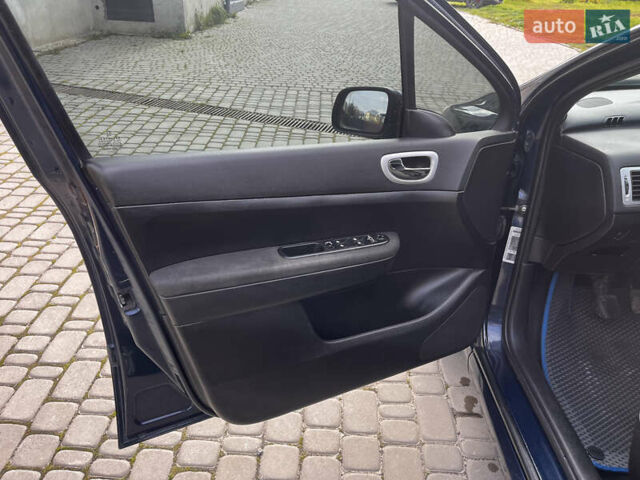 Синий Пежо 307, объемом двигателя 1.56 л и пробегом 300 тыс. км за 4350 $, фото 18 на Automoto.ua