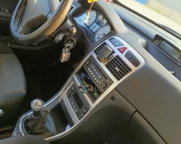 Синій Пежо 307, об'ємом двигуна 1.6 л та пробігом 264 тис. км за 5000 $, фото 4 на Automoto.ua