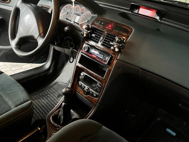 Зеленый Пежо 307, объемом двигателя 2 л и пробегом 200 тыс. км за 4000 $, фото 7 на Automoto.ua