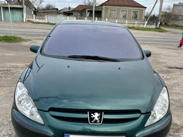 Зеленый Пежо 307, объемом двигателя 2 л и пробегом 200 тыс. км за 4000 $, фото 1 на Automoto.ua
