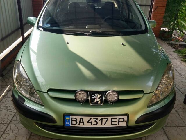 Зеленый Пежо 307, объемом двигателя 2 л и пробегом 270 тыс. км за 3000 $, фото 3 на Automoto.ua