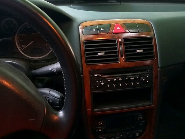 Зелений Пежо 307, об'ємом двигуна 2 л та пробігом 300 тис. км за 3200 $, фото 2 на Automoto.ua