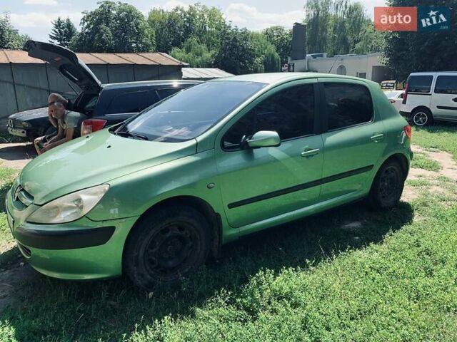 Зеленый Пежо 307, объемом двигателя 1.36 л и пробегом 237 тыс. км за 3500 $, фото 2 на Automoto.ua