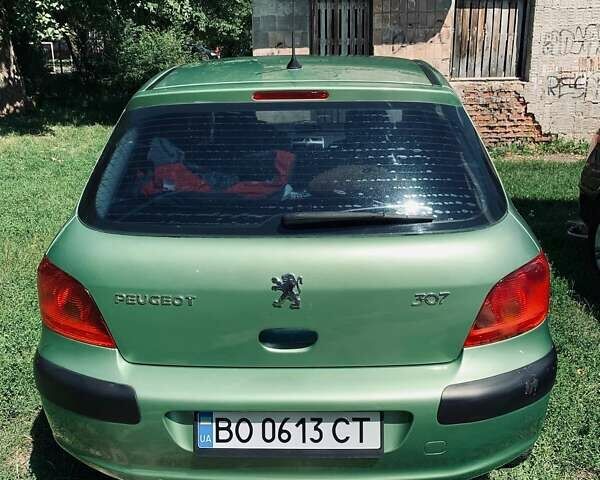 Зеленый Пежо 307, объемом двигателя 1.36 л и пробегом 237 тыс. км за 3500 $, фото 3 на Automoto.ua