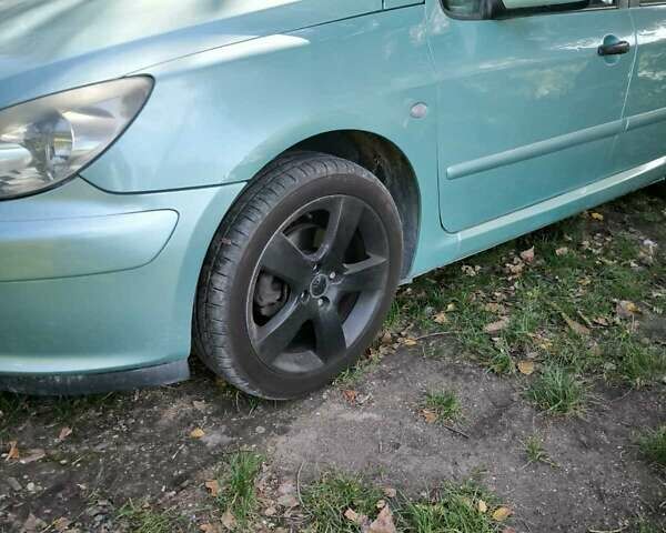 Зеленый Пежо 307, объемом двигателя 1.6 л и пробегом 275 тыс. км за 3500 $, фото 9 на Automoto.ua