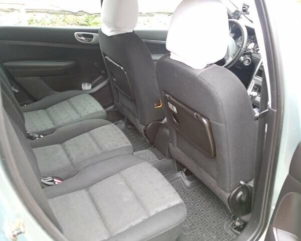 Зеленый Пежо 307, объемом двигателя 1.59 л и пробегом 282 тыс. км за 3900 $, фото 15 на Automoto.ua