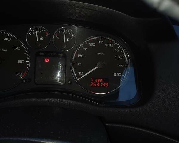 Зелений Пежо 307, об'ємом двигуна 2 л та пробігом 262 тис. км за 3600 $, фото 8 на Automoto.ua