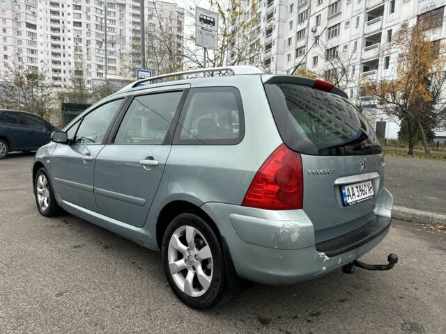 Зелений Пежо 307, об'ємом двигуна 2 л та пробігом 263 тис. км за 3300 $, фото 4 на Automoto.ua