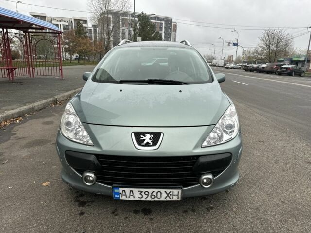 Зелений Пежо 307, об'ємом двигуна 2 л та пробігом 263 тис. км за 3300 $, фото 7 на Automoto.ua