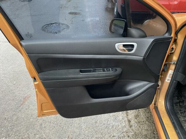 Помаранчевий Пежо 307, об'ємом двигуна 2 л та пробігом 179 тис. км за 4280 $, фото 10 на Automoto.ua