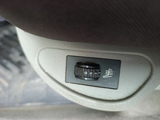 Белый Пежо 308, объемом двигателя 1.6 л и пробегом 110 тыс. км за 5500 $, фото 11 на Automoto.ua