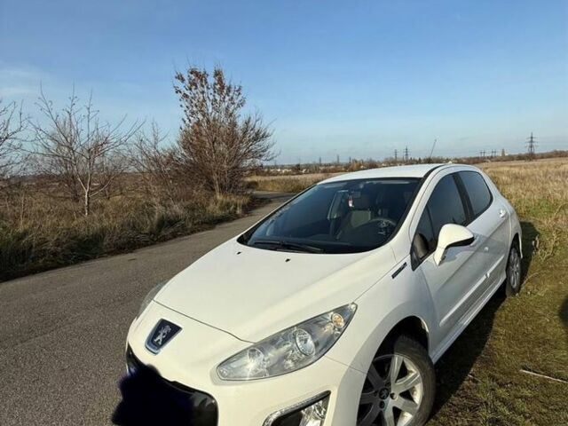 Білий Пежо 308, об'ємом двигуна 1.6 л та пробігом 193 тис. км за 6700 $, фото 1 на Automoto.ua