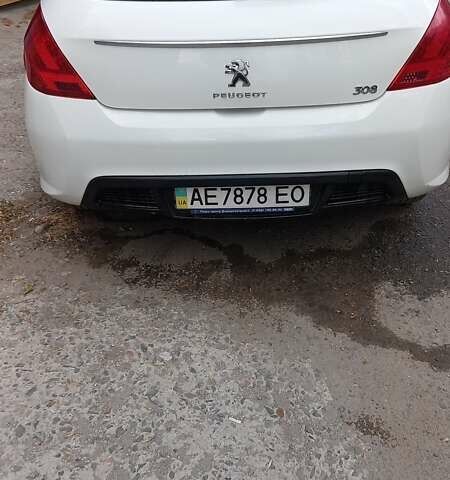Білий Пежо 308, об'ємом двигуна 0 л та пробігом 83 тис. км за 8500 $, фото 3 на Automoto.ua