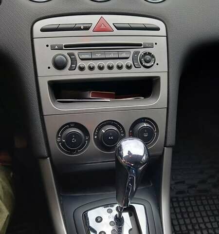 Білий Пежо 308, об'ємом двигуна 0 л та пробігом 83 тис. км за 8500 $, фото 6 на Automoto.ua