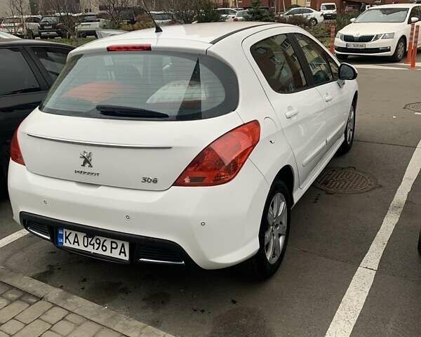 Білий Пежо 308, об'ємом двигуна 1.6 л та пробігом 113 тис. км за 7500 $, фото 3 на Automoto.ua