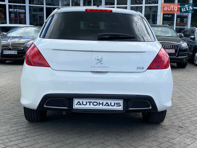 Белый Пежо 308, объемом двигателя 1.6 л и пробегом 196 тыс. км за 6500 $, фото 6 на Automoto.ua