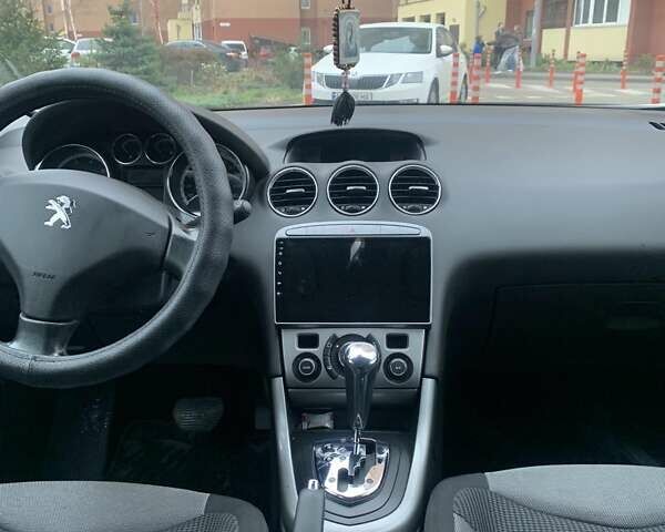 Білий Пежо 308, об'ємом двигуна 1.6 л та пробігом 113 тис. км за 7500 $, фото 4 на Automoto.ua