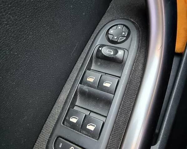 Белый Пежо 308, объемом двигателя 1.6 л и пробегом 135 тыс. км за 7400 $, фото 14 на Automoto.ua