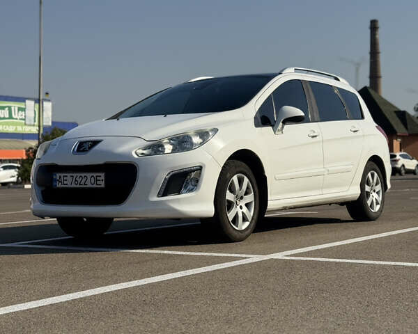 Белый Пежо 308, объемом двигателя 1.6 л и пробегом 183 тыс. км за 8000 $, фото 27 на Automoto.ua