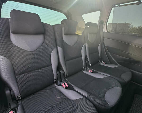 Белый Пежо 308, объемом двигателя 1.6 л и пробегом 183 тыс. км за 8000 $, фото 18 на Automoto.ua