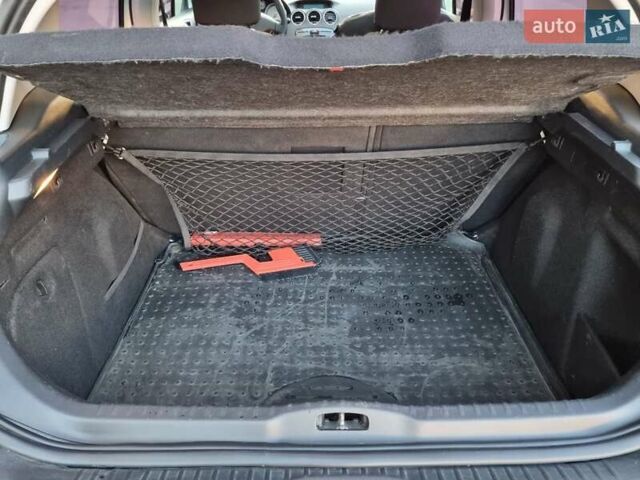 Белый Пежо 308, объемом двигателя 1.6 л и пробегом 135 тыс. км за 7400 $, фото 16 на Automoto.ua