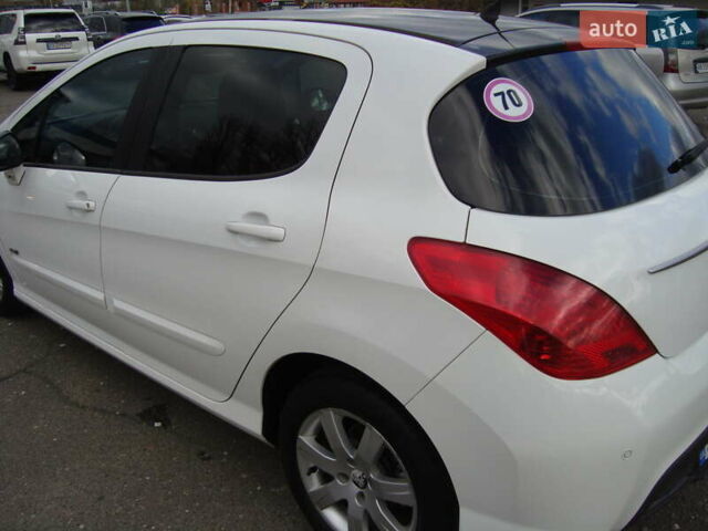 Білий Пежо 308, об'ємом двигуна 1.6 л та пробігом 148 тис. км за 7300 $, фото 4 на Automoto.ua