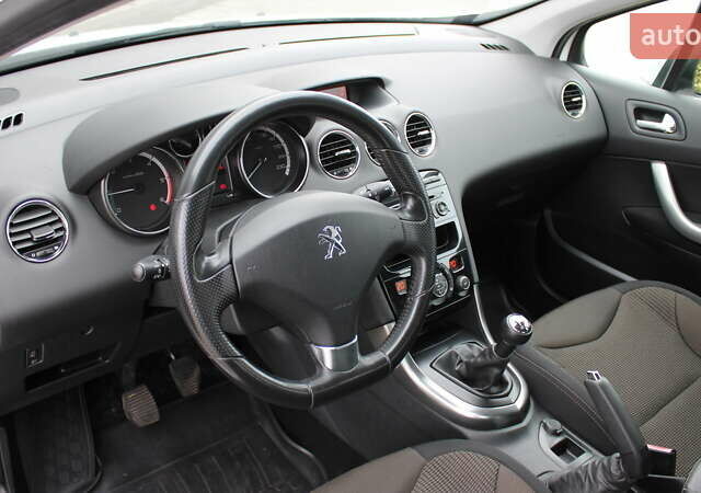 Белый Пежо 308, объемом двигателя 1.56 л и пробегом 173 тыс. км за 7300 $, фото 8 на Automoto.ua