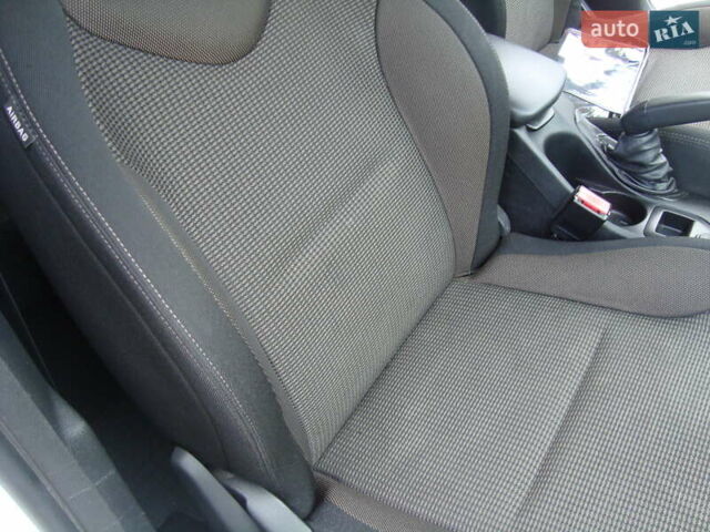 Білий Пежо 308, об'ємом двигуна 1.6 л та пробігом 148 тис. км за 7300 $, фото 18 на Automoto.ua